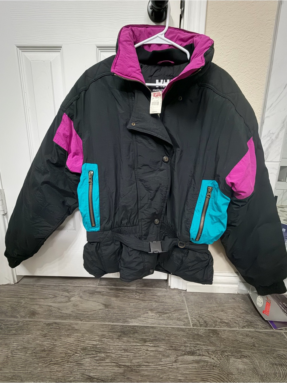 Vintage Helly Hansen Women’s Size 12 Winter Ski Black Magenta and Teal with tag